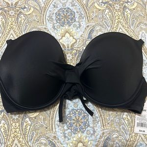38DD brand new Shade and Shore black halter underwire bikini top.